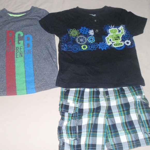 NWT Boy/'s Cat /& Jack Cargo Shorts Blue Plaid Choose Size.